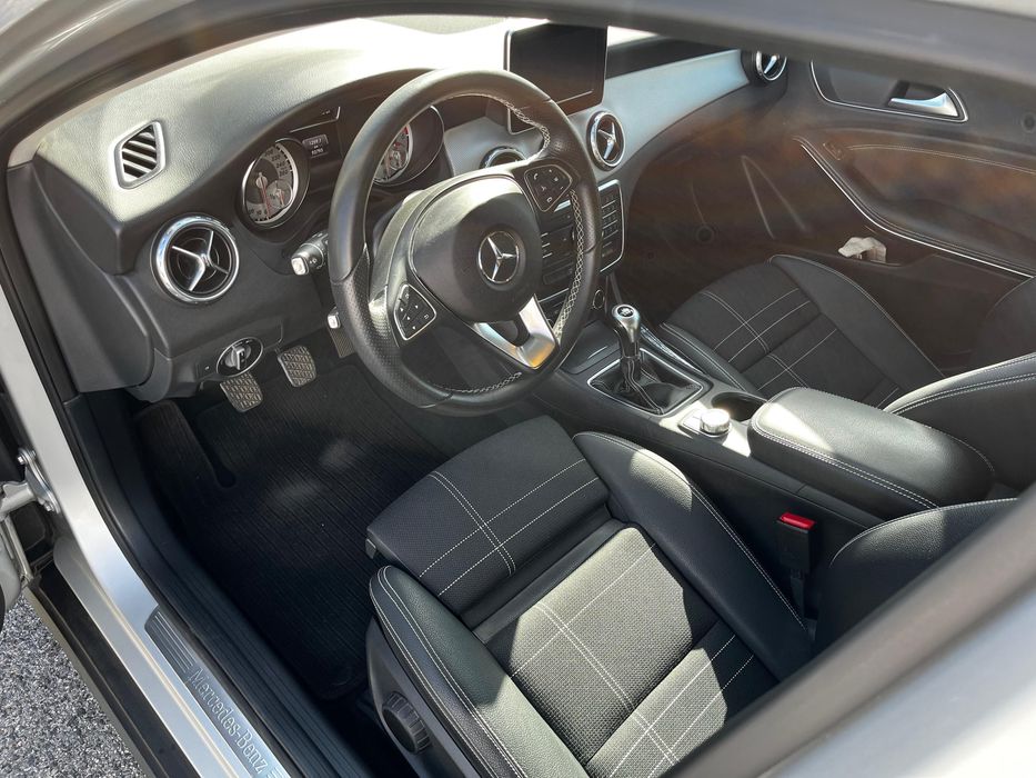 Mercedes GLA 180D Urban — photo 3