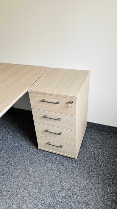 Meble biurowe - sprzedam - praktycznie NOWE !