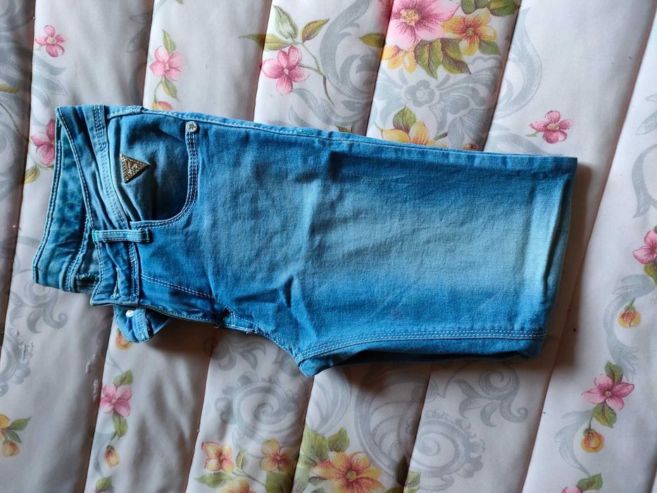 Roupa de criança : rapariga