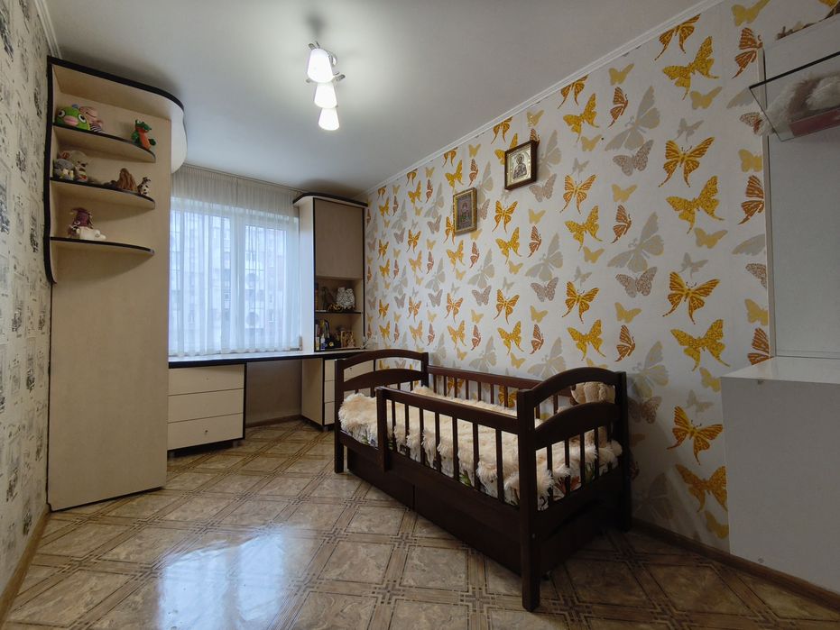 Продам отличную 2х комнатную квартиру в Ингульском районе.13линия.