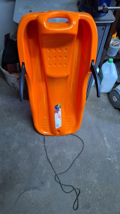 Sprzedam sanki plastikowe