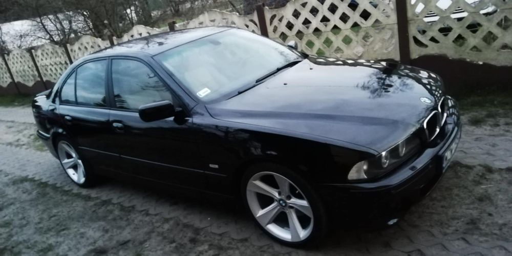 BMW E39 cała na czesci m54b30 M-pakiet 475 Black Sapphire drzwi maska