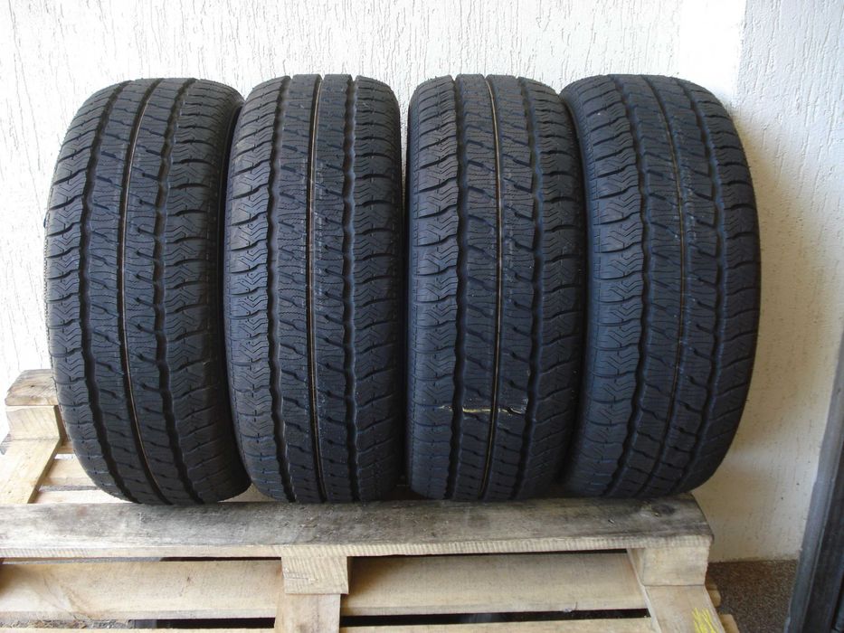 Maxxis Van Smart  225/55 r 17 C  4 - sztuki całoroczne