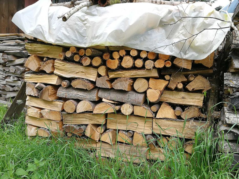 Drewno opałowe sezonowane