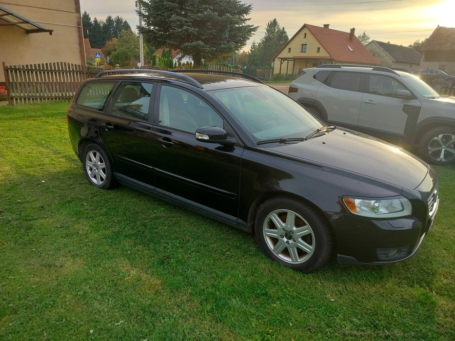 Volvo V50