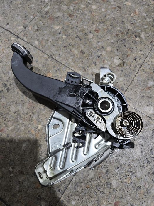 Vendo travão mão mercedes