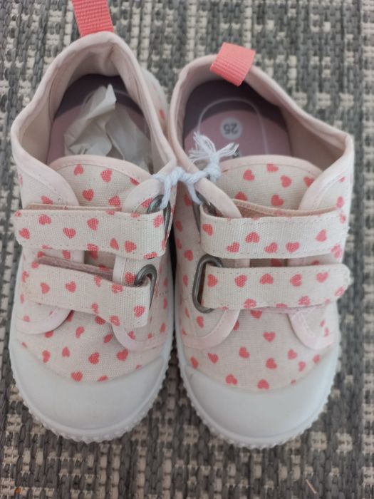 Кеди для дівчинки 25р.