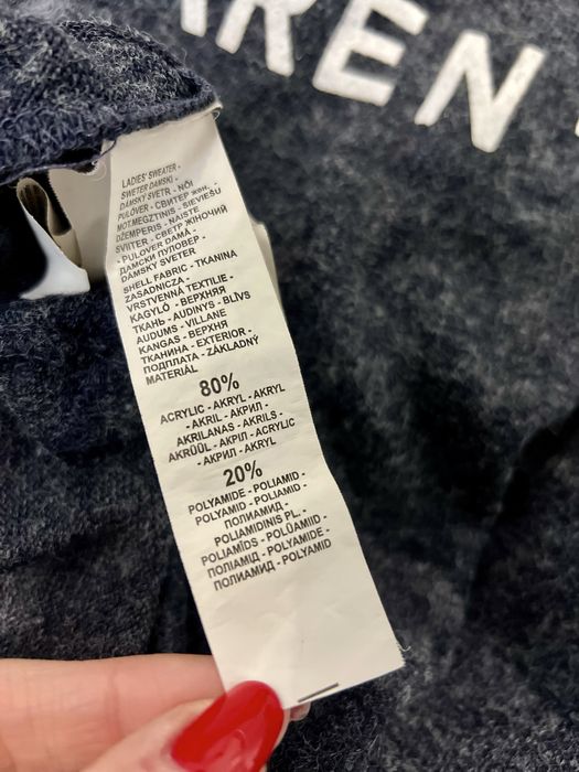 Sweterek granatowy z puchaty sinsay xs perfect girl aren't real