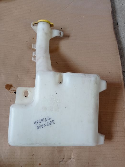 Бачок омивача Dodge avenger Chrysler serbing 05116026AC