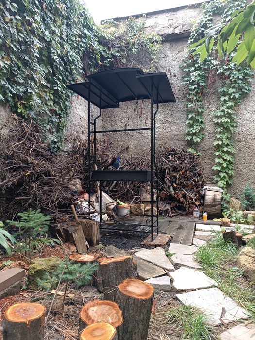 Будинок  біля моря з басейном та сауной
