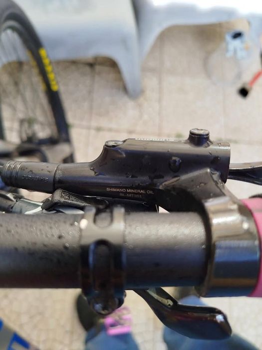 Trek Marlin 6 (Tamanho M/L) – Muito Estimada + Extras (Maxxis Hookworm)