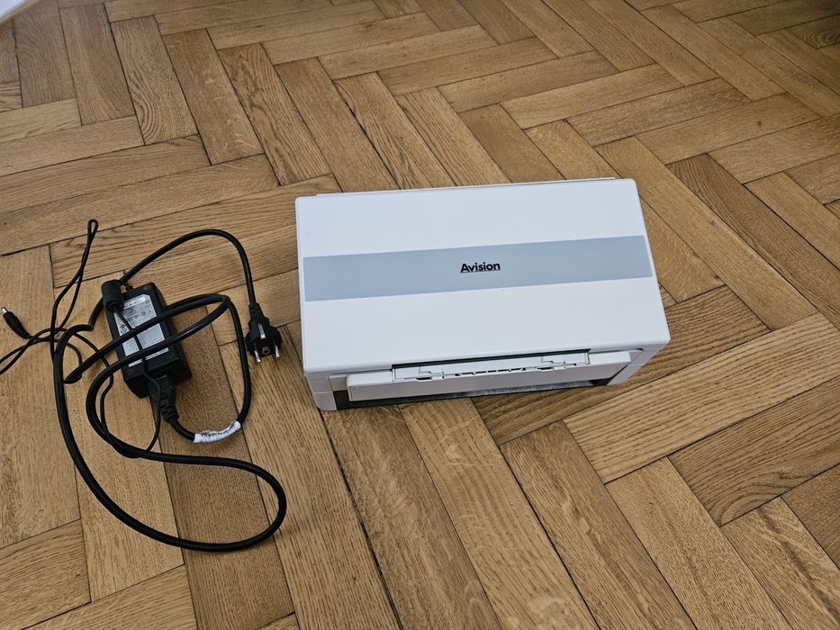 Skaner Avision ad230U