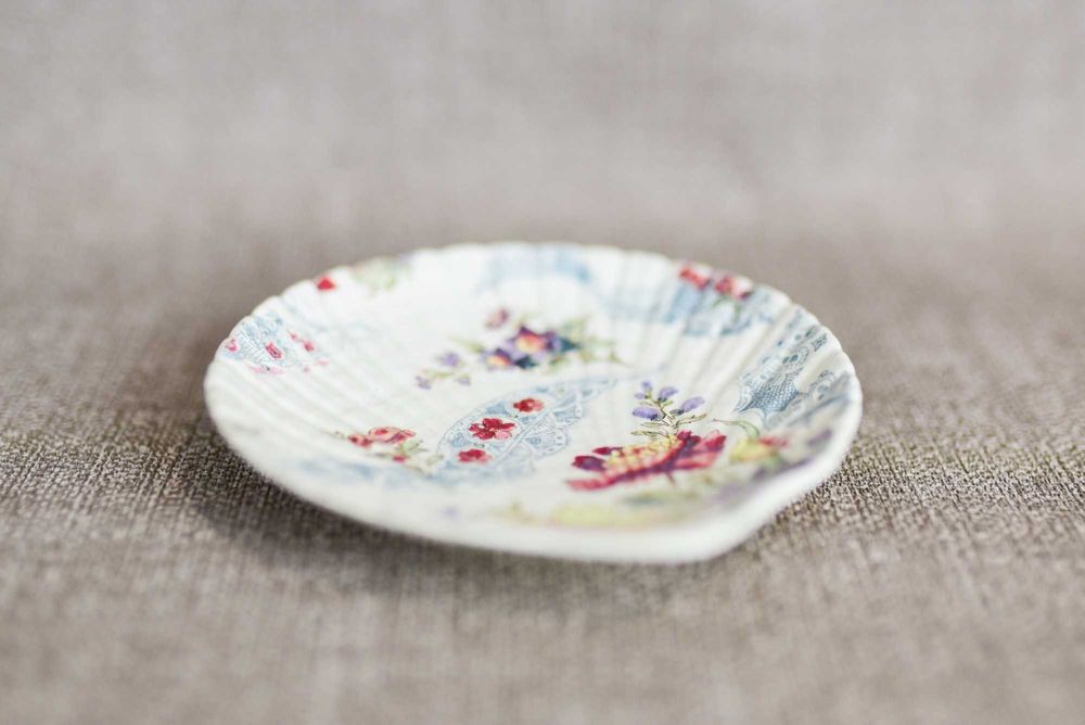 Sarreguemines Lavalliere – Antyczna miseczka muszla, XIX w. Francja