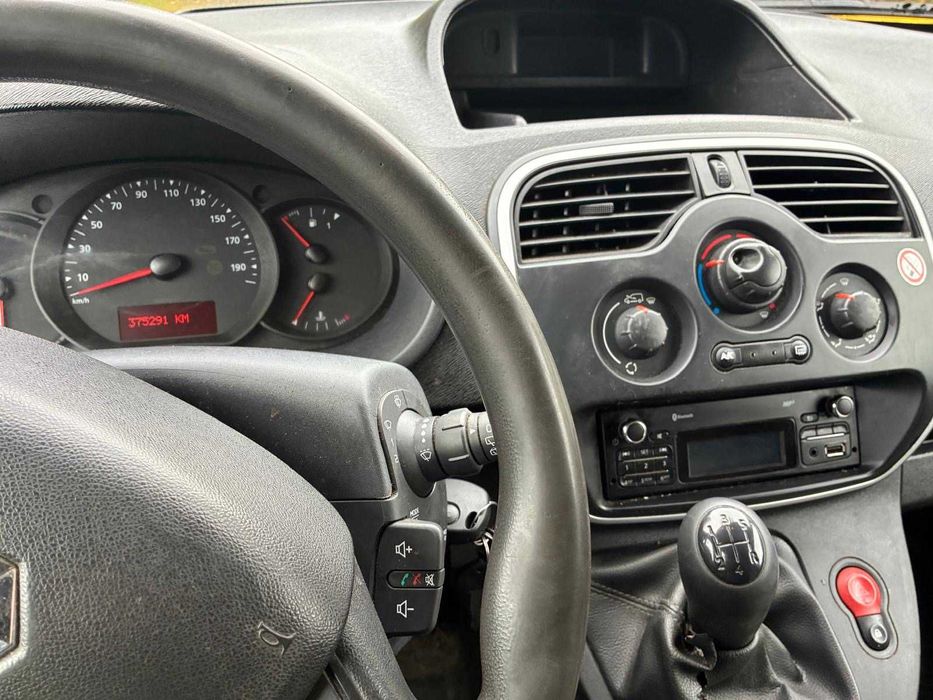 Samochód marki Renault Kangoo