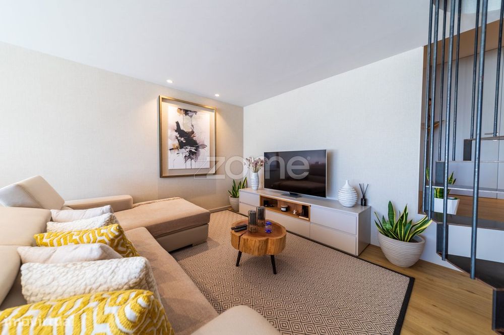 Apartamento T2+1 COM ESTÚDIO