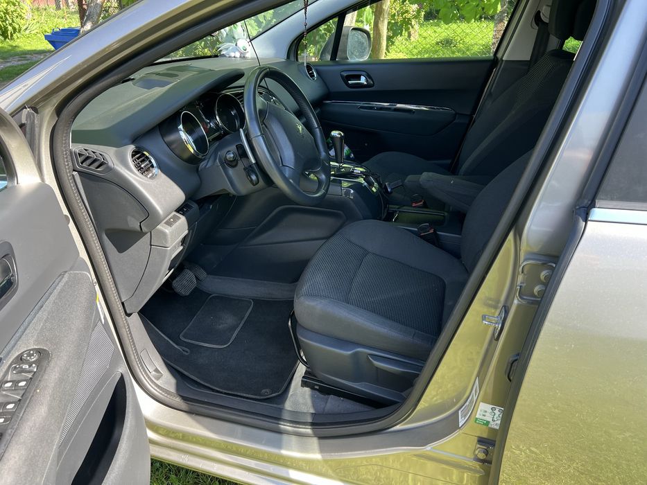 Peugeot 5008 ,1.6 HDI automat