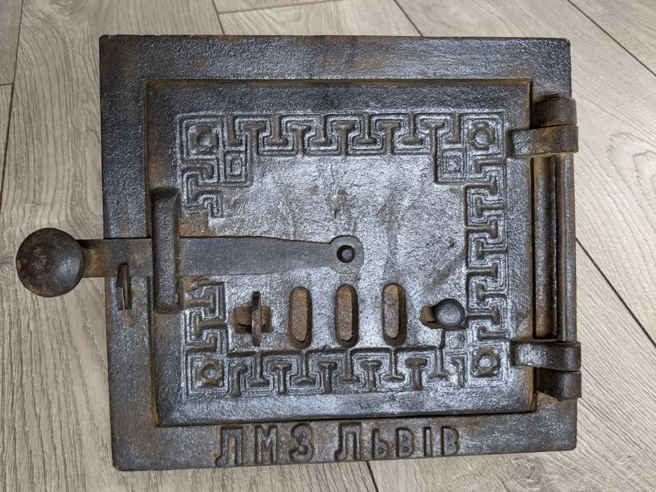 Дверцята чавунні ЛМЗ Львів. Раритет. Вінтажні