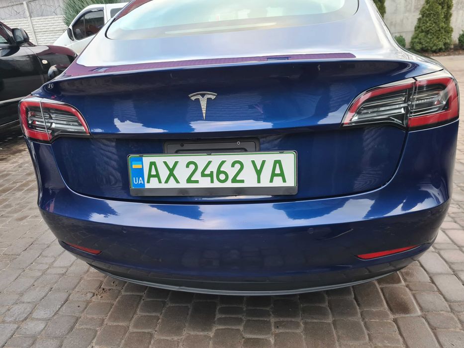 Tesla model 3 dual motor