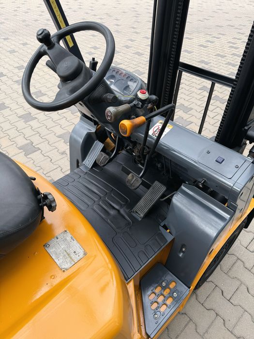 Навантажувач, погрузчик, кара TCM FG18T9H 2004