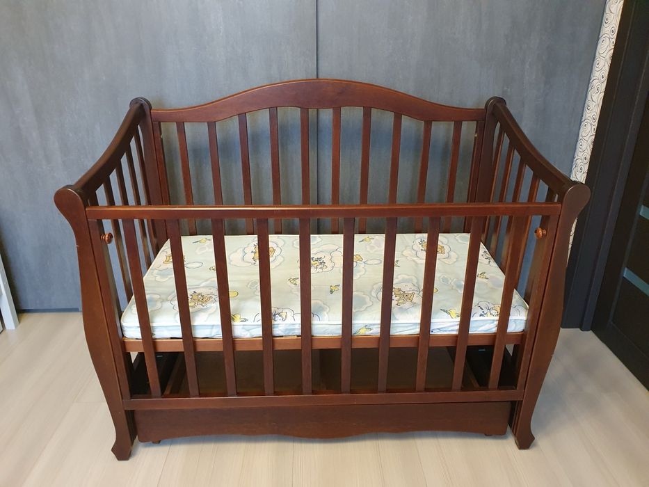 Дитяче ліжечко «Трія»