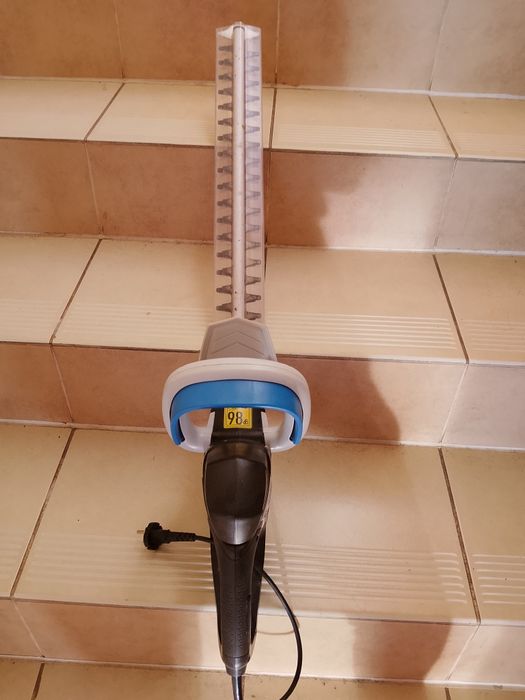 Elektryczne nożyce do żywopłotu