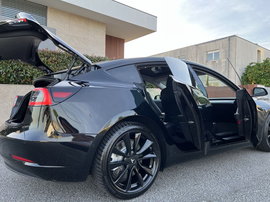 Tesla Model 3 Garatia ate 12/2028