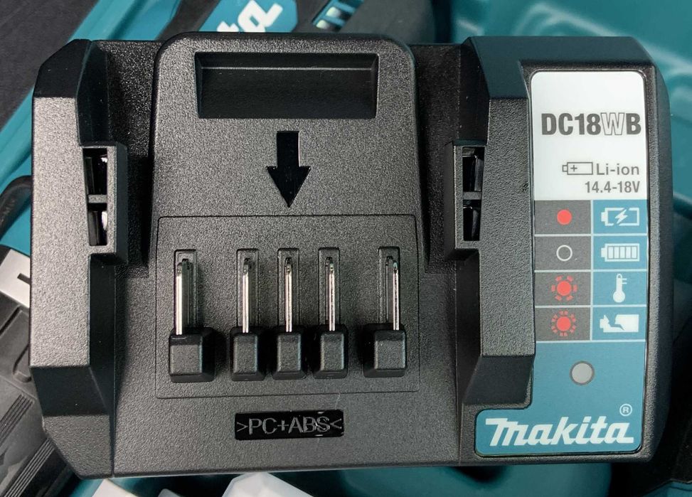 Шурупокрут Makita DF488D002 Новий