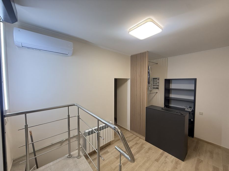 Продаж 34м2, центр під офіс, салон, хімчистку, бізнес