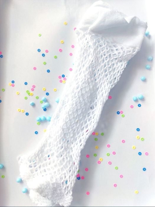 Nowe skarpetki skarpety kabaretki długie białe kremowe odzież bielizna