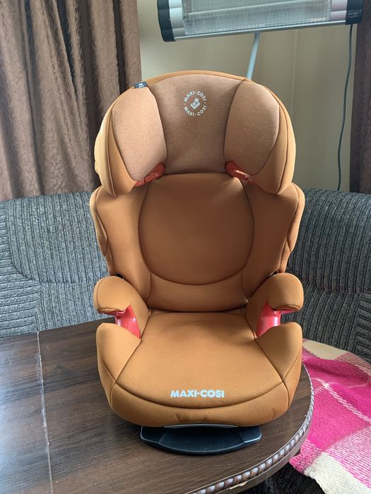 Автокрісло дитяче Maxi-Cosi