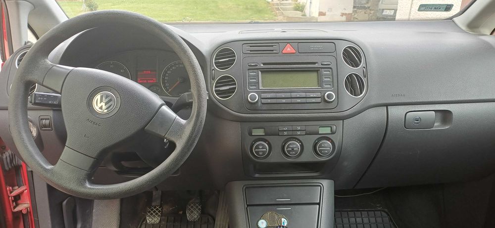 Volkswagen Golf 2005r.
