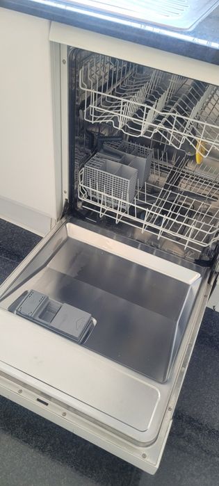 Vendo electrodomésticos de cozinha em muito bom estado.