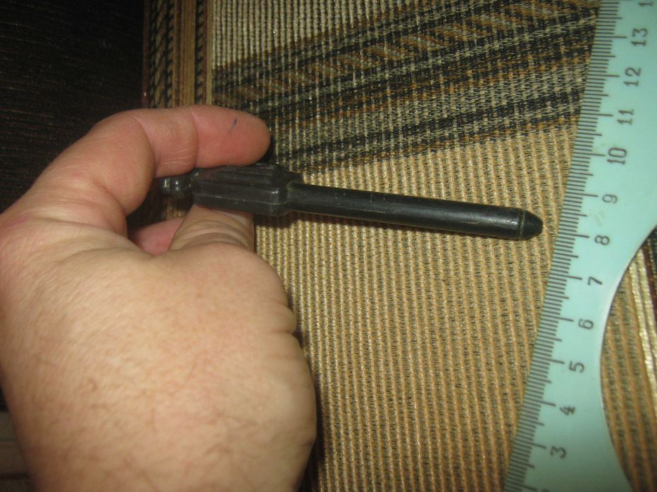 Пишущая ручка,пластик