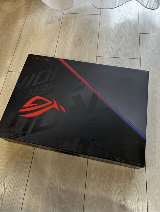 Sprzedam gaming laptop ASUS Rog Strix G15 G512LV Laptop