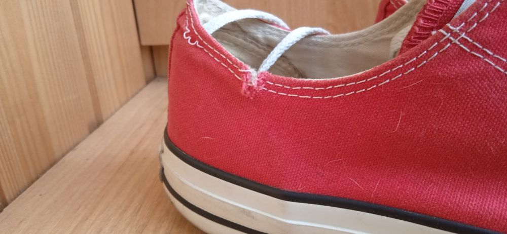 Кеди Converse all star гарному стані, дефекти фото 6. Фото7  залишки в