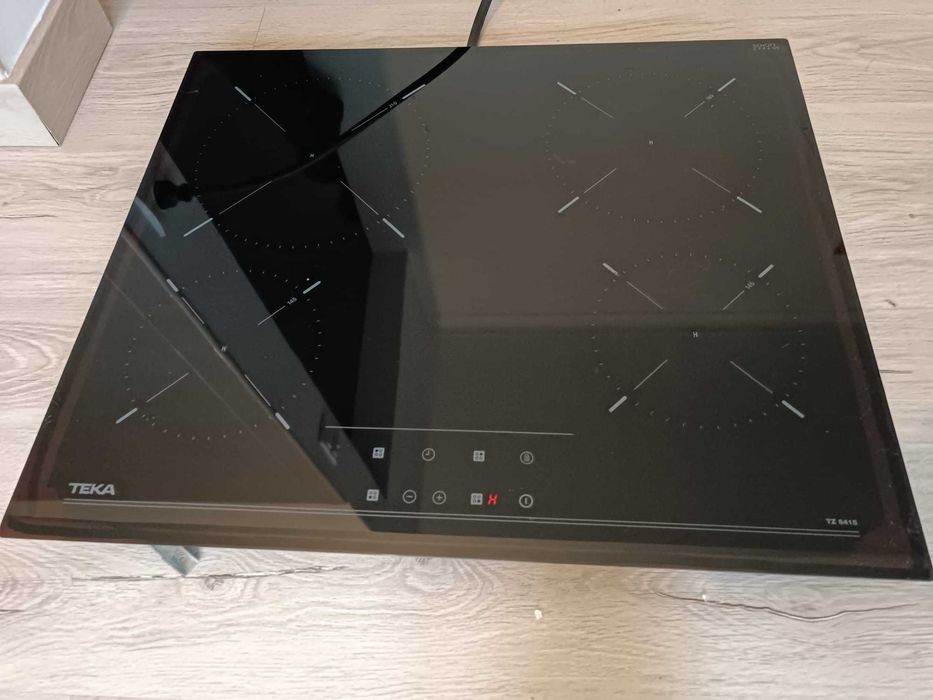 Vende-se: Placa Vitrocerâmica TEKA TZ 6415
