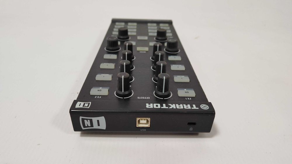 Kontroler NI Traktor X1 - DJ
