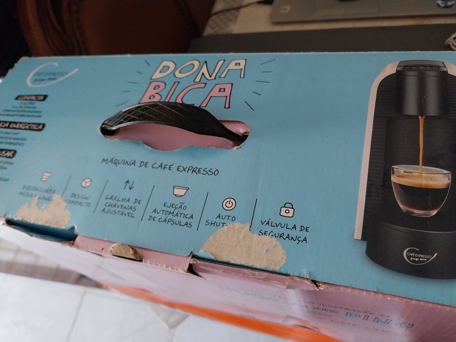 Maquina cafe capsulas pingo doce nova em caixa