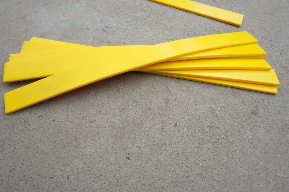 Lemiesz/Skrobak/Zgarniacz PU Do Walca 1700x150x15