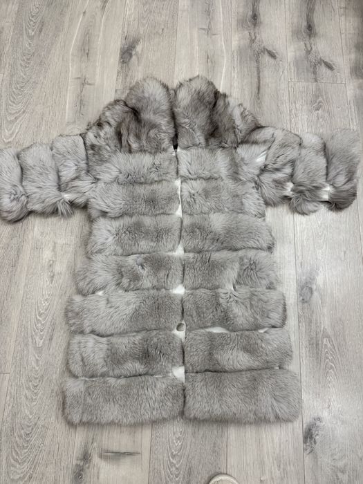 Шуба песец натуральная