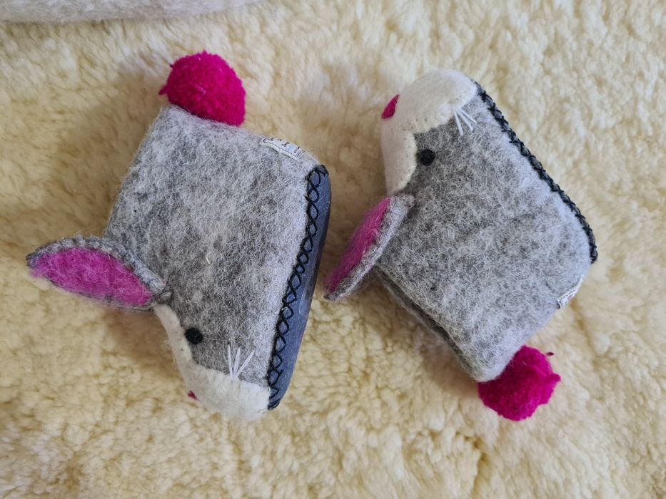 Пинетки, тапочки, угги, сапожки. Войлок натуральный. Стопа 10 см .