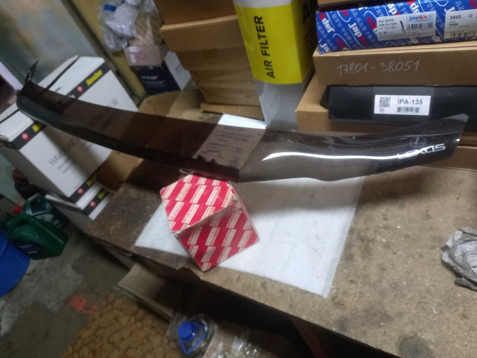 Дефлектор капота ( мухобойка ) Lexus GX460