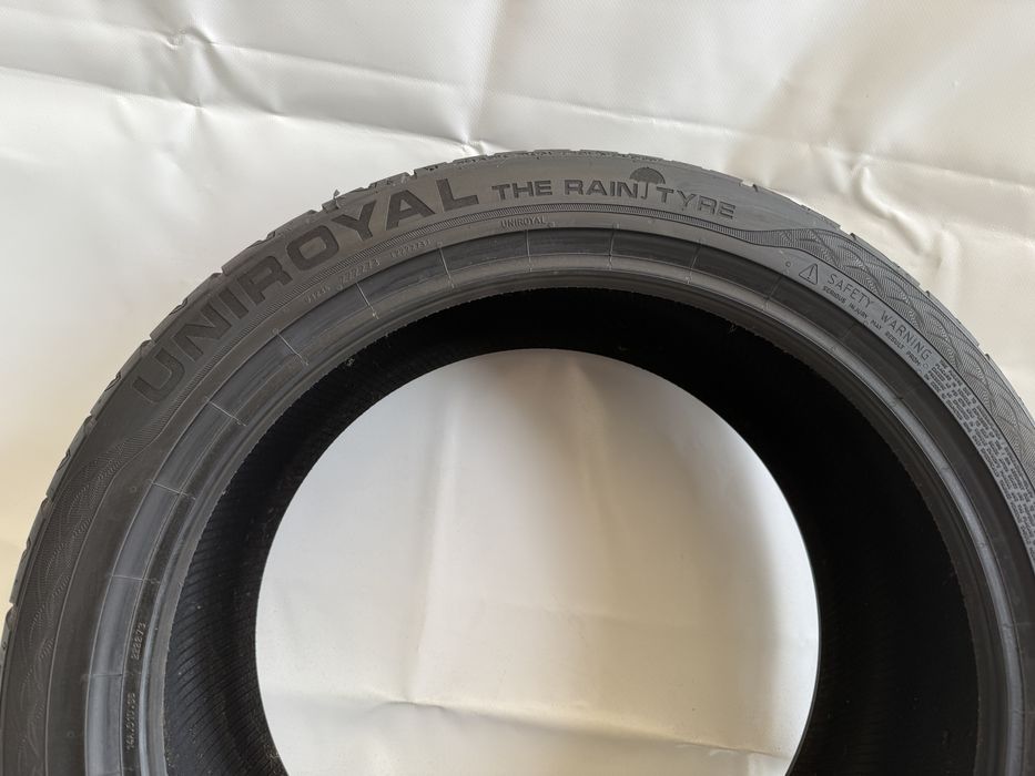 235/40/18 Uniroyal RainSport 3 91Y 2016R (124)