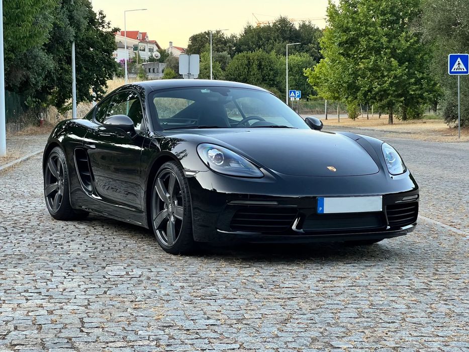 Porsche 718 Cayman T