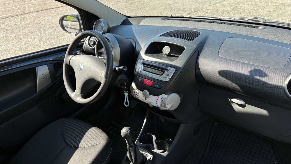 Peugeot 107/2013 pouco rodado foto 4