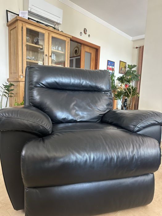 Sofá de Couro Preto importado da Inglaterra