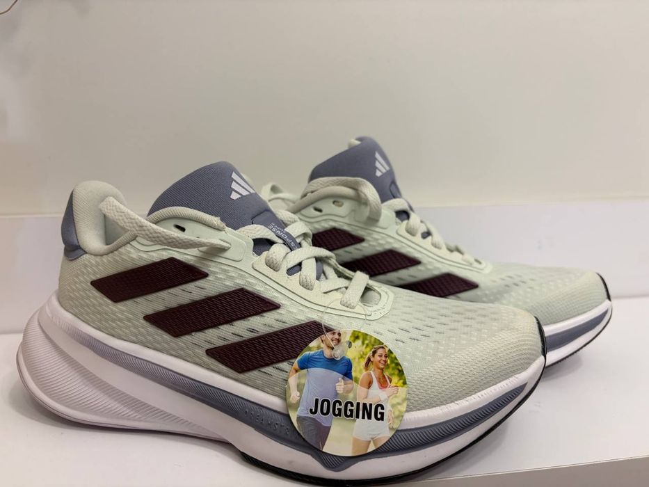 Кроссовки  Adidas