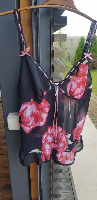 Koszulka sexi  na ramiączkach