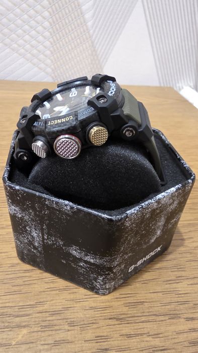 Чоловічий годинник CASIO G-Shock GG-B100-1A3ER