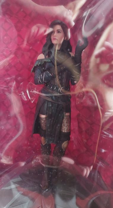 Witcher 3 Wiedźmin  Wild Hunt figurka Jennefer